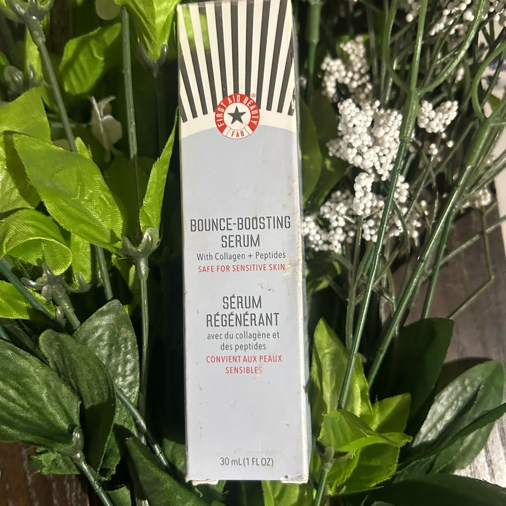 First Aid Beauty Bounce Boosting Serum